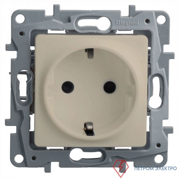 Розетка СП Etika 16А 2P+E немецк. стандарт винт. клеммы сл. кость IEK 672324