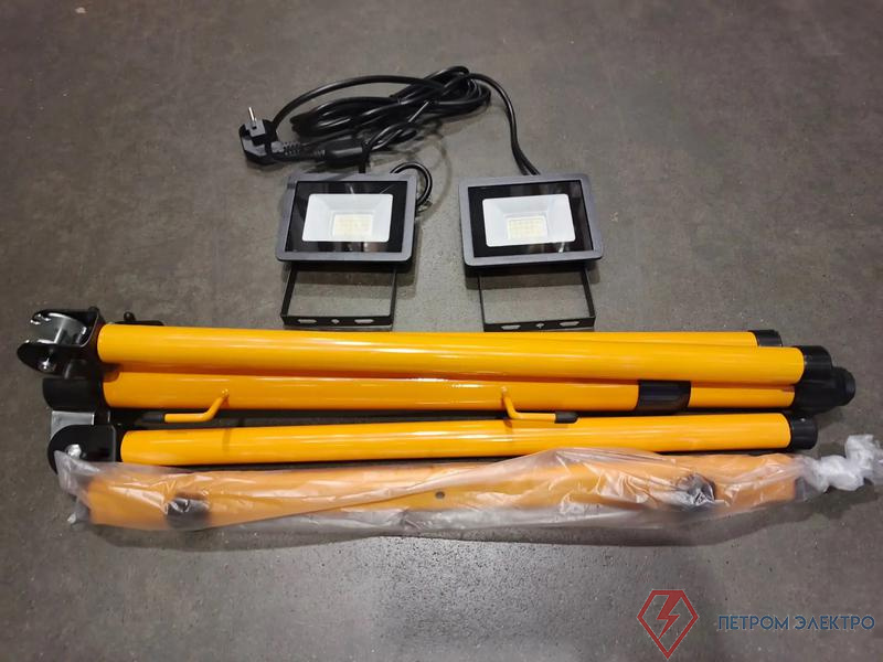 Прожектор светодиодный на штативе 2х30Вт 6400К IP65 LL-502 FERON 29567